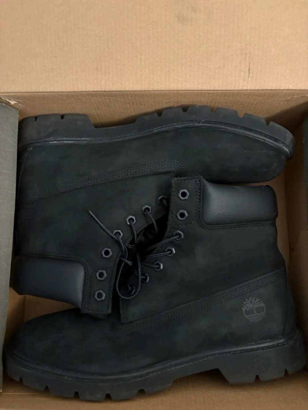 Timberland Men's All-Black 6 inch Basic Boots - Used ONCE
